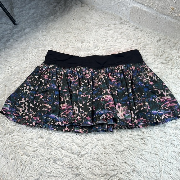 Lululemon Pleat To Street Skirt II Floral Backdrop Black Multi / Black - Picture 1 of 7